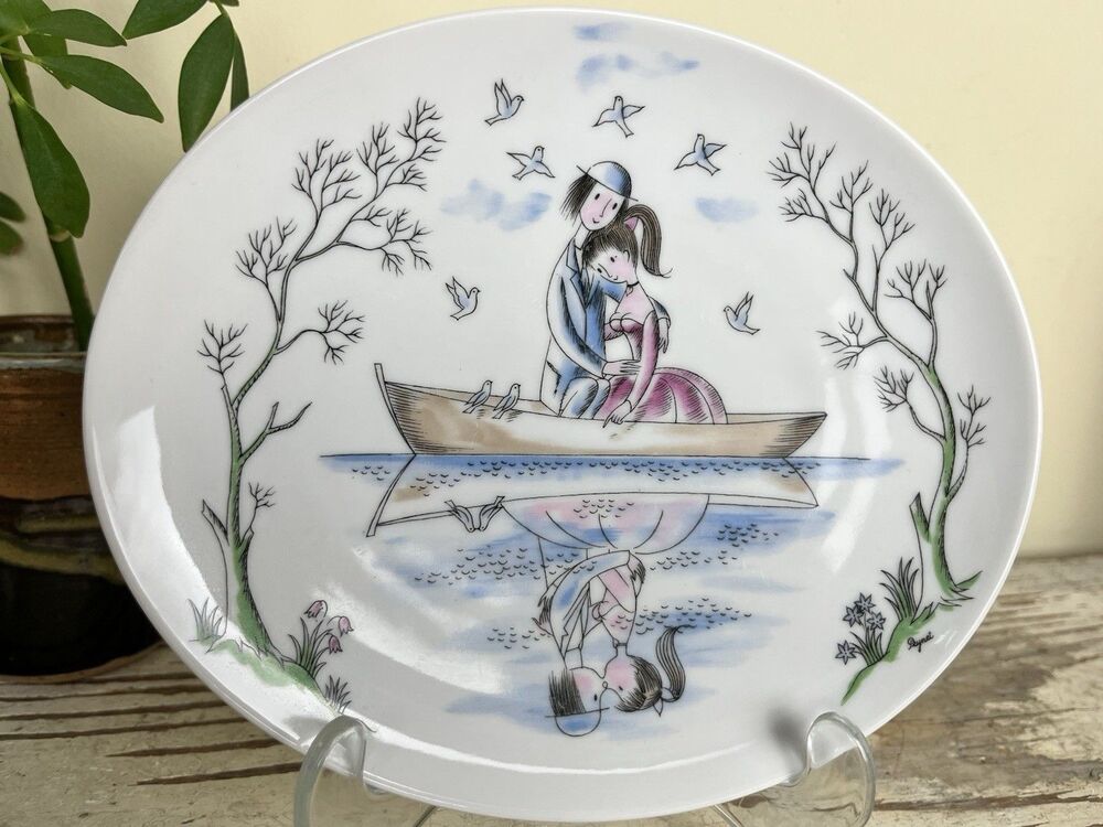 Raymond Peynet Rosenthal Oval Plate ‘Lovers In A Boat’ Reflection Kissing 1960's